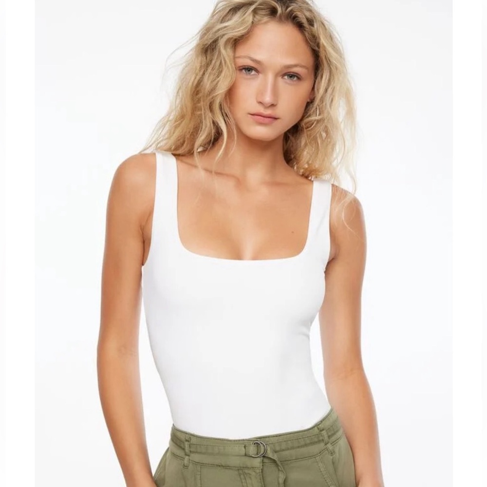 Dynamite Bodysuit Sleeveless Sculpt